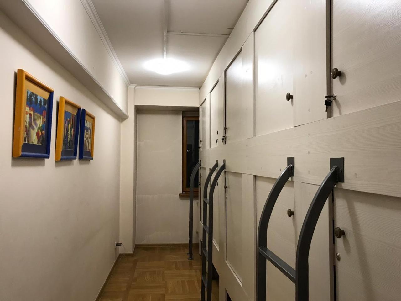 West Point Capsule Hostel Almaty Bagian luar foto